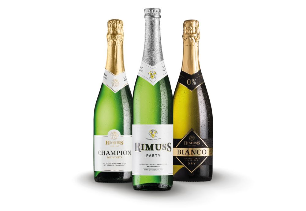 Rimuss ist für jeden Apéro und jede Party der richtige Aperitif. Rimuss ist für jeden Apéro und jede Party der richtige Aperitif.